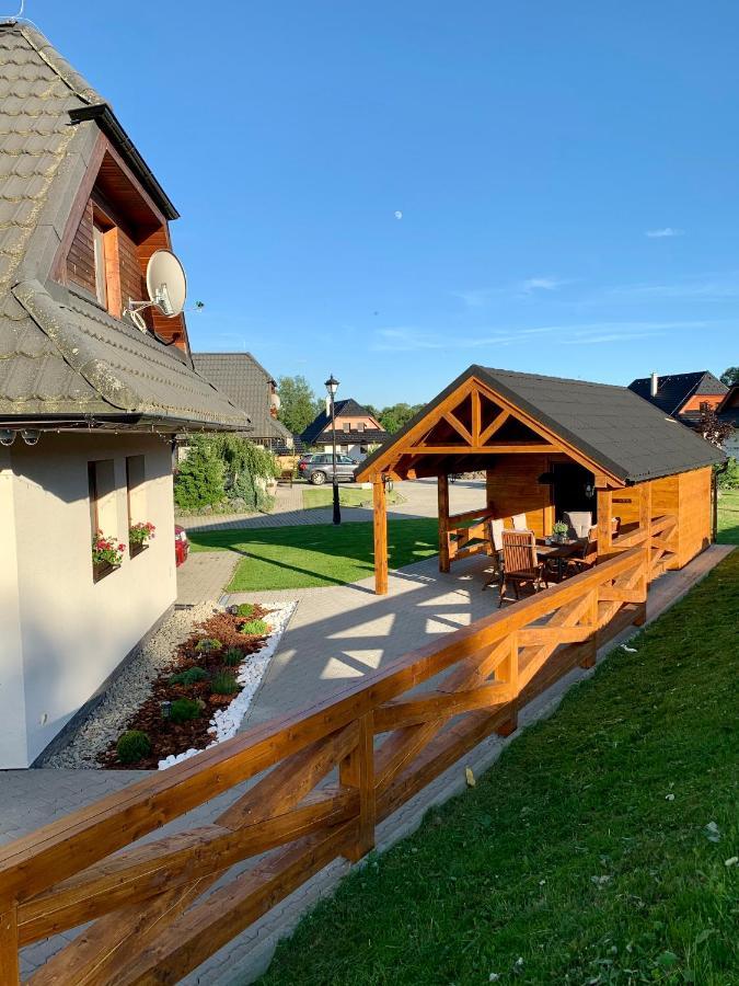 Domcek & Sauna Garden Стара-Лесна Экстерьер фото