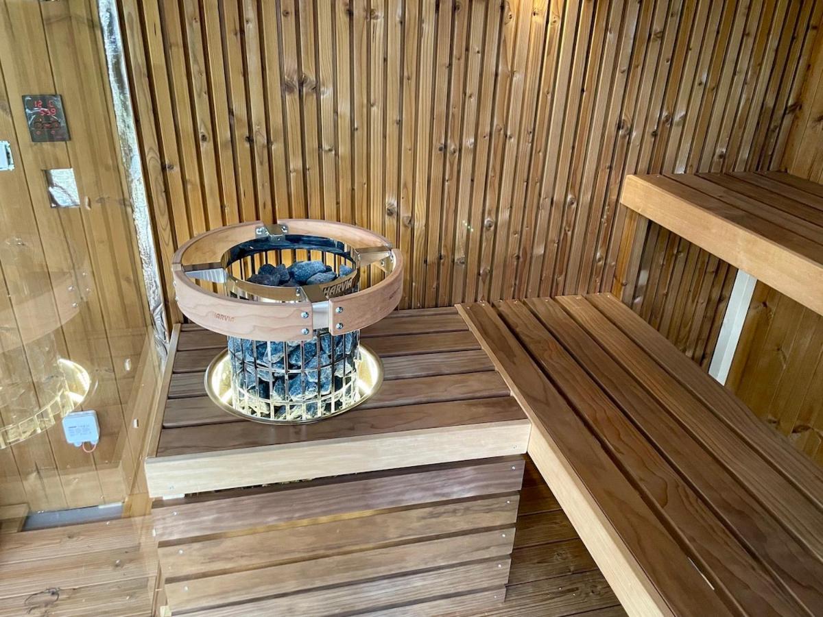 Domcek & Sauna Garden Стара-Лесна Экстерьер фото